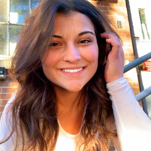 Meet your Posher, Elizabeth - Picture 6 of 6